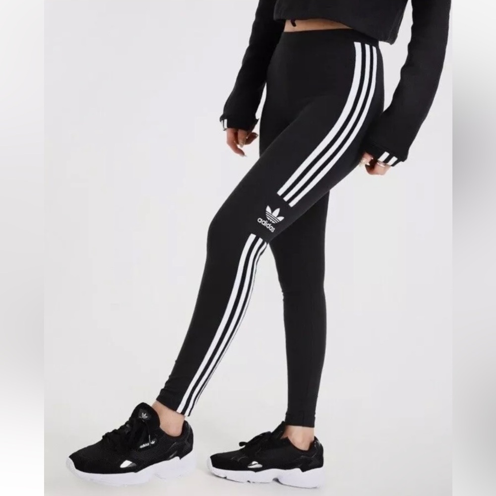 Adidas Trefoil 3 Stripe Logo Black & White Mid Rise Leggings NWT Size Small